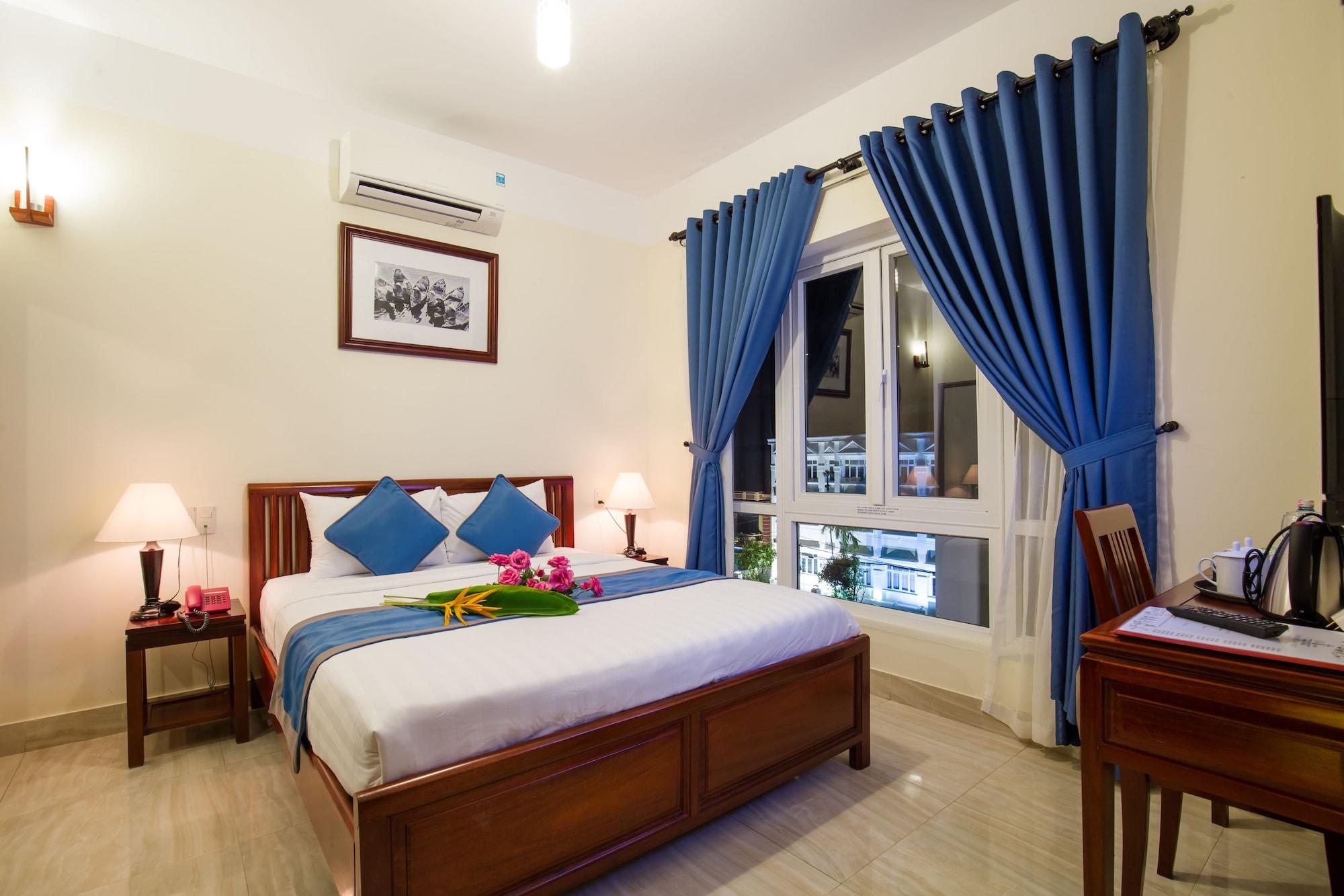 Prince Hotel Хойан Экстерьер фото