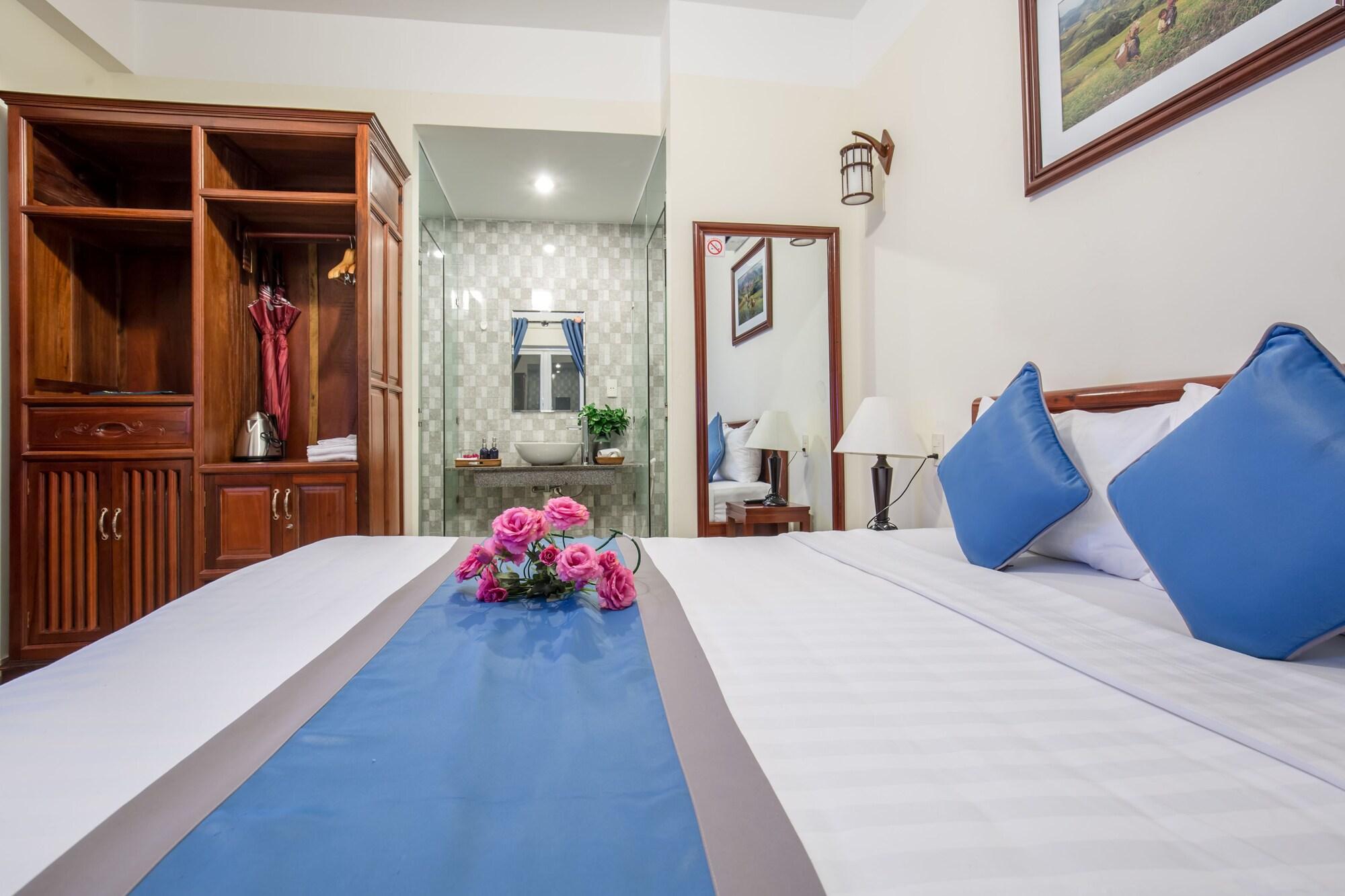 Prince Hotel Хойан Экстерьер фото