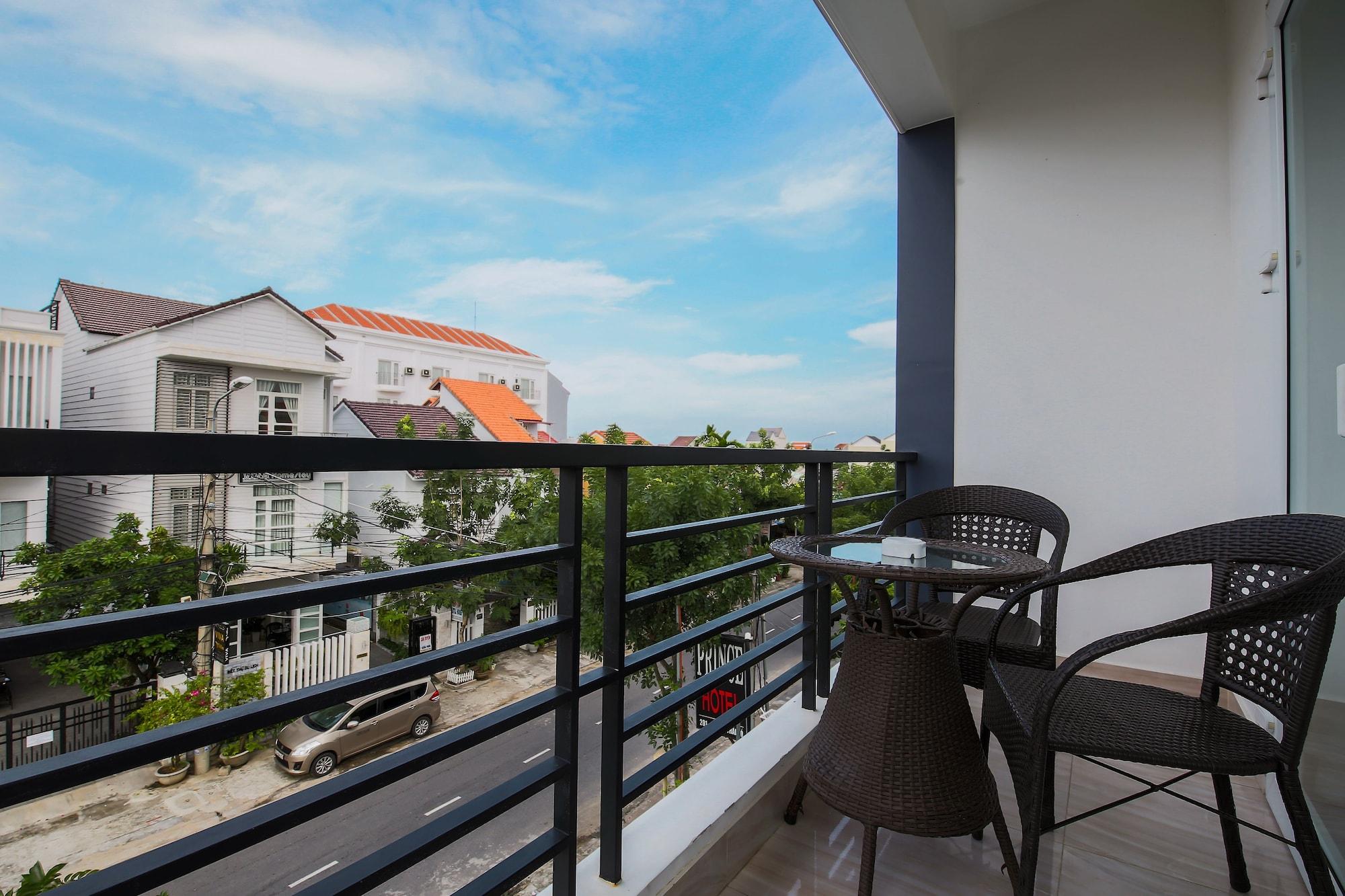 Prince Hotel Хойан Экстерьер фото