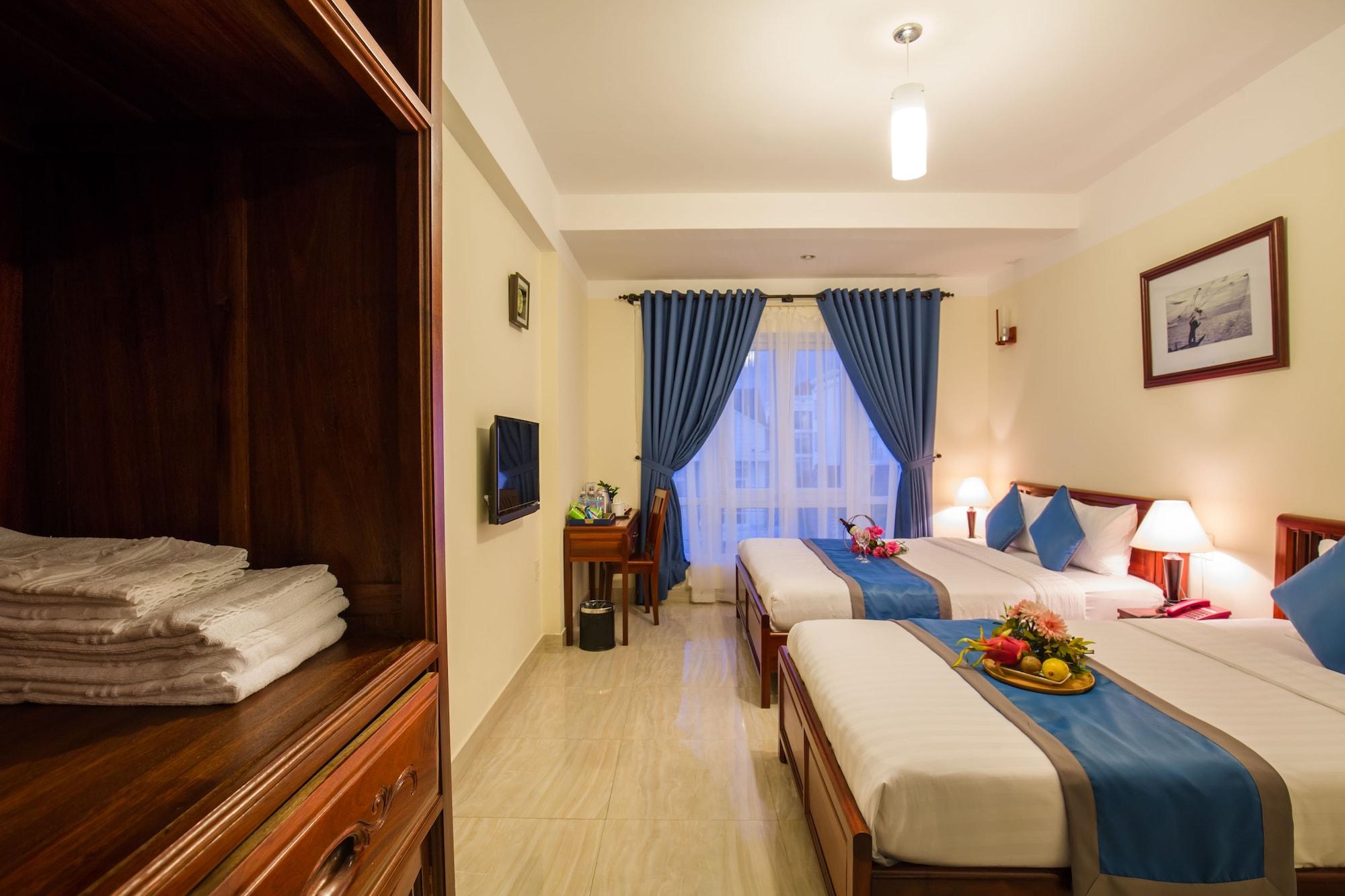 Prince Hotel Хойан Экстерьер фото