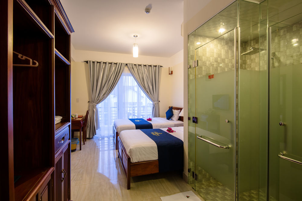 Prince Hotel Хойан Экстерьер фото